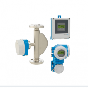 Débitmètre massique Coriolis Promass E500 avec son transmetteur et son enregistreur pour les applications standards