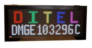 Afficheur matriciel RGB DMGE103296C Diteltec utilisation en extérieur avec hauteur de caractères jusqu'à 320 mm